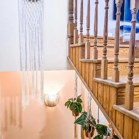 Oceanview Boutique House, 125 Sqm, Parking, Sunset Rooftop Hébergement de vacances