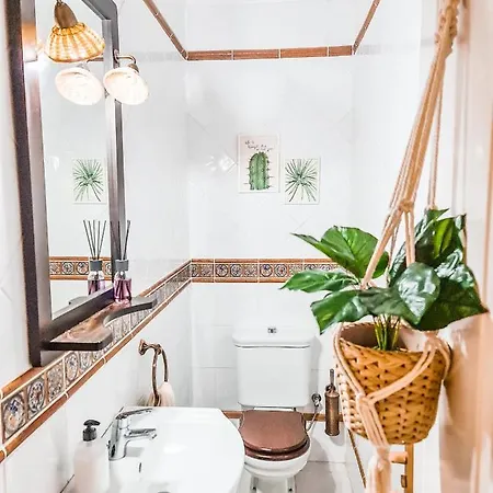 Nyaraló Oceanview Boutique House, 125 Sqm, Parking, Sunset Rooftop