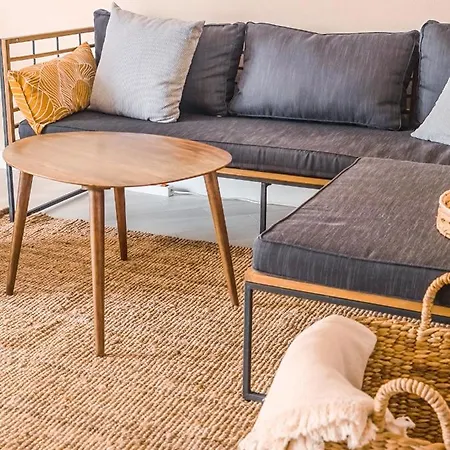 Oceanview Boutique House, 125 Sqm, Parking, Sunset Rooftop Costa Adeje (Tenerife)