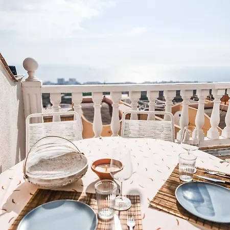 Oceanview Boutique House, 125 Sqm, Parking, Sunset Rooftop Nyaraló