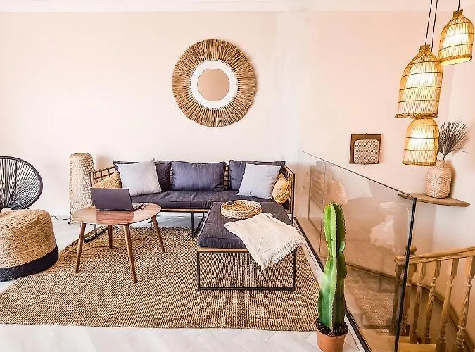 Oceanview Boutique House, 125 Sqm, Parking, Sunset Rooftop * Costa Adeje (Tenerife)