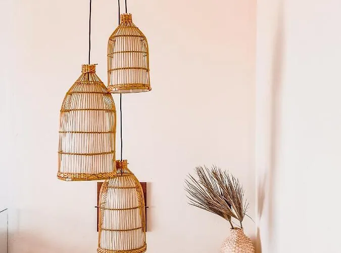 Oceanview Boutique House, 125 Sqm, Parking, Sunset Rooftop Feriehus