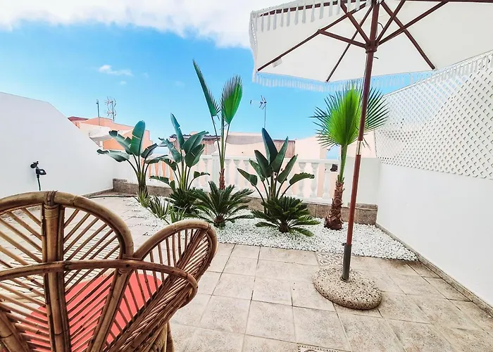 Oceanview Boutique House, 125 Sqm, Parking, Sunset Rooftop Vakantiehuis