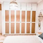 Oceanview Boutique House, 125 Sqm, Parking, Sunset Rooftop * Адехе