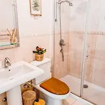 Oceanview Boutique House, 125 Sqm, Parking, Sunset Rooftop Hébergement de vacances *