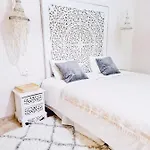 Oceanview Boutique House, 125 Sqm, Parking, Sunset Rooftop * Адехе