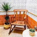 Будинок відпочинку Oceanview Boutique House, 125 Sqm, Parking, Sunset Rooftop