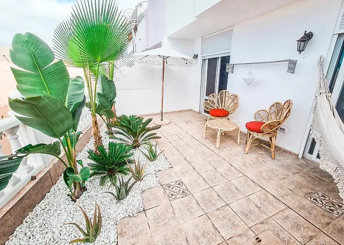 Oceanview Boutique House, 125 Sqm, Parking, Sunset Rooftop Casa vacanze