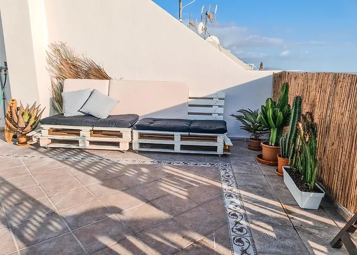 Casa vacanze Oceanview Boutique House, 125 Sqm, Parking, Sunset Rooftop *